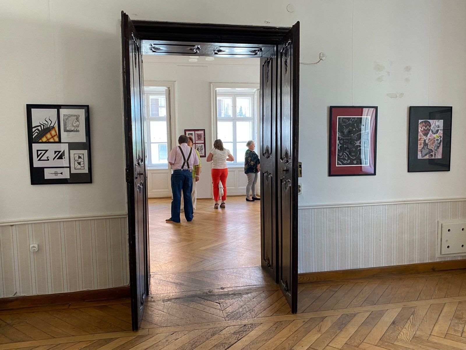 Fiatal tehetségek munkáival nyílt meg a Somogyi Galéria